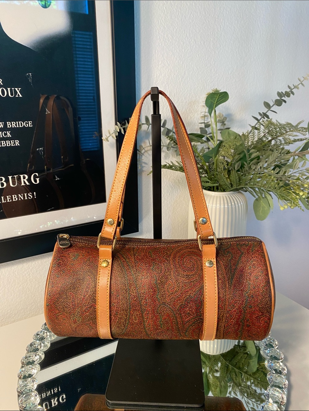 Vintage 1996 ETRO Milano Red Paisley Barrel 26 Bag - Picture 5 of 11